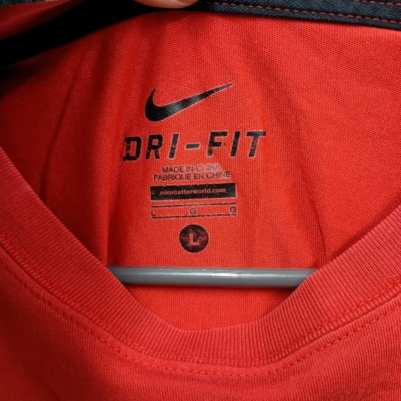Red LeBron James size men's large nike dri fit athletic short sleeve crew neck t - Picture 4 of 6